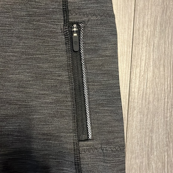 Lululemon Inspire II leggings - Picture 3 of 7